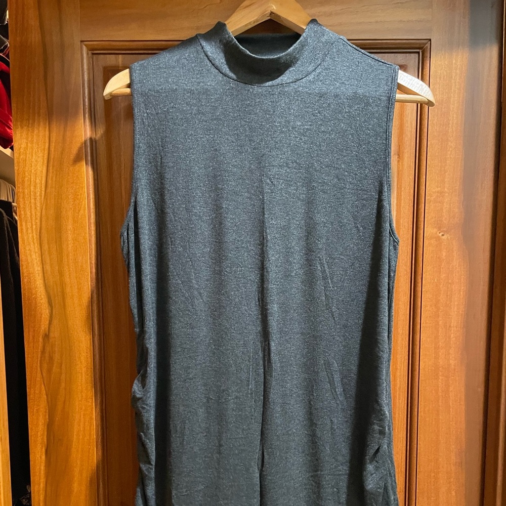 Womens Gap turtleneck tank top size L